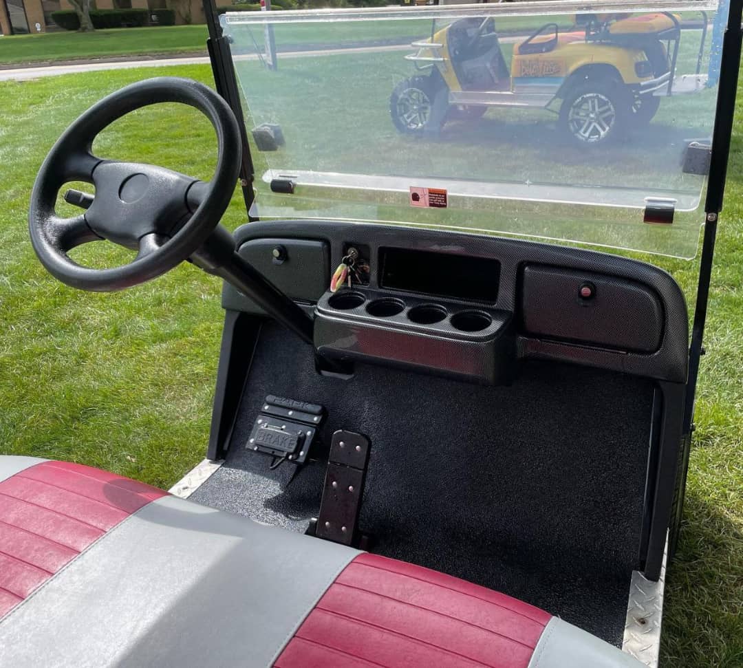 2023 E-Z-GO Classic 5 Plus - Image 3